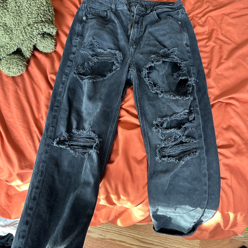 American Eagle Mom Jeans - Black